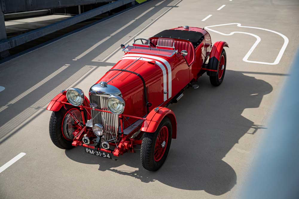 classic aston martin lagonda le mans red