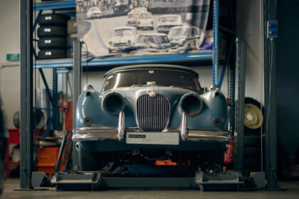 classic car maintenance jaguar xk120