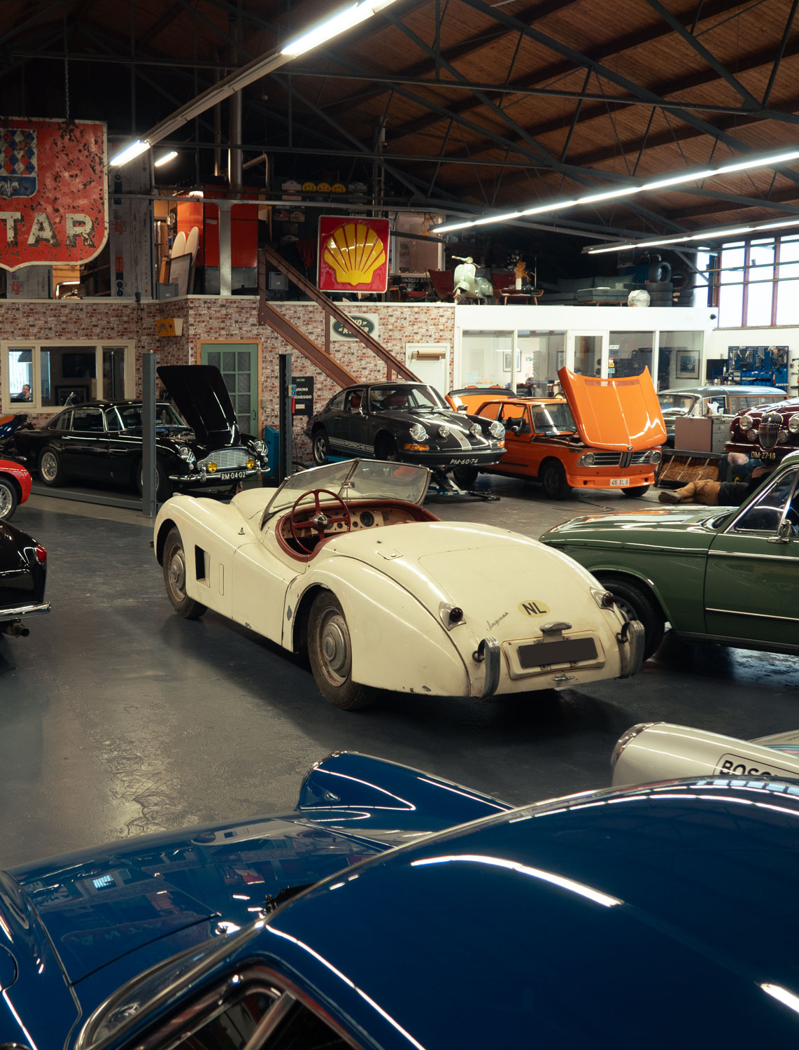 white jaguar xk 120