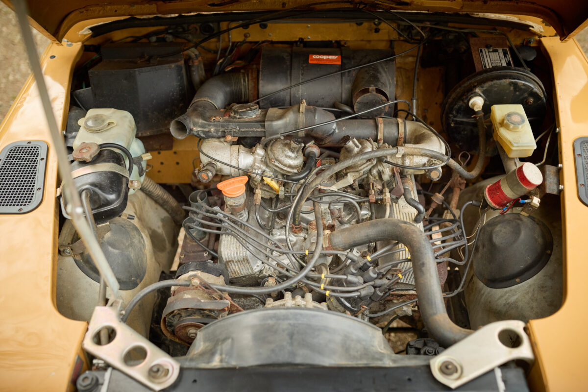 engine land rover one ten v8 camel